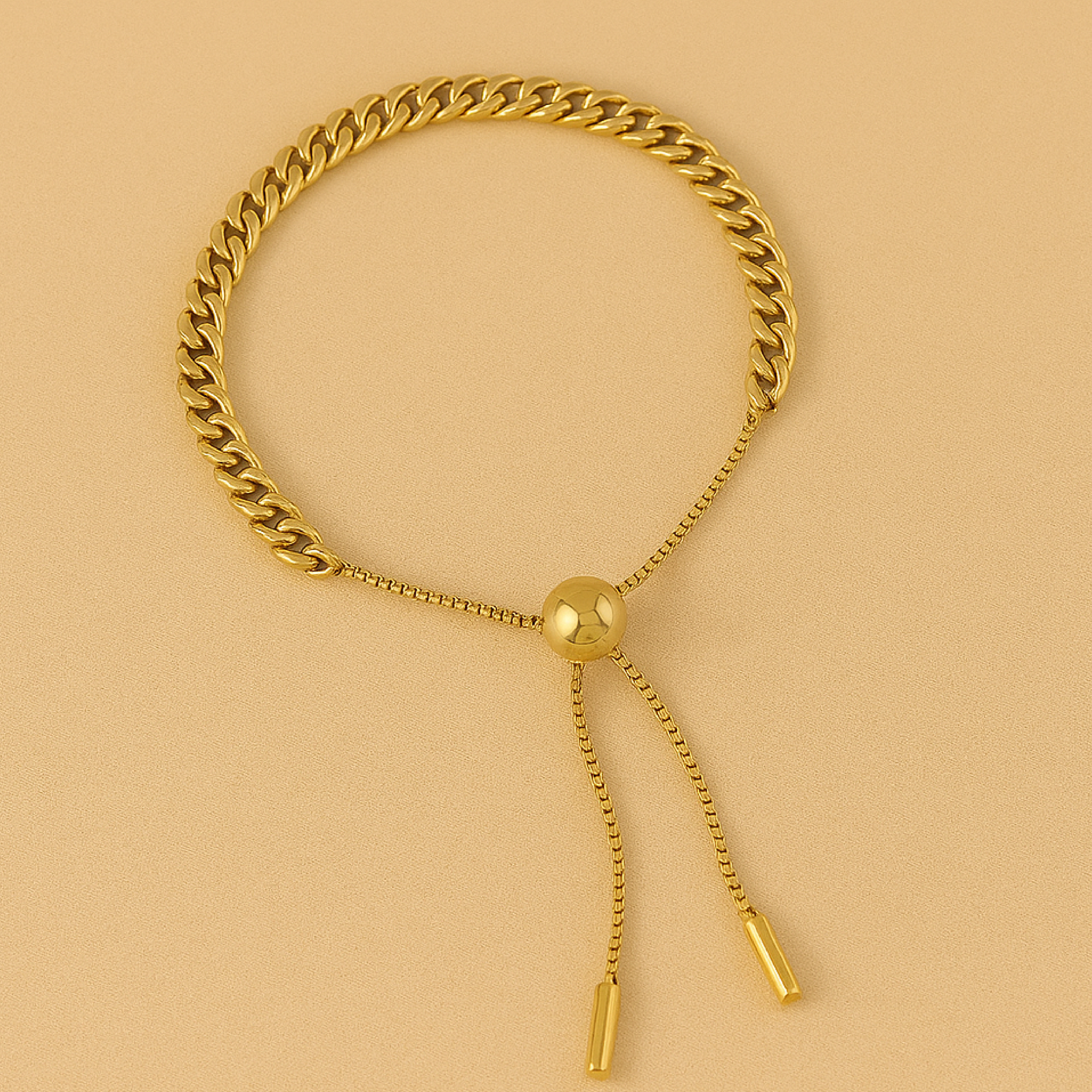 Lucetta Invicta Bracelet in Gold