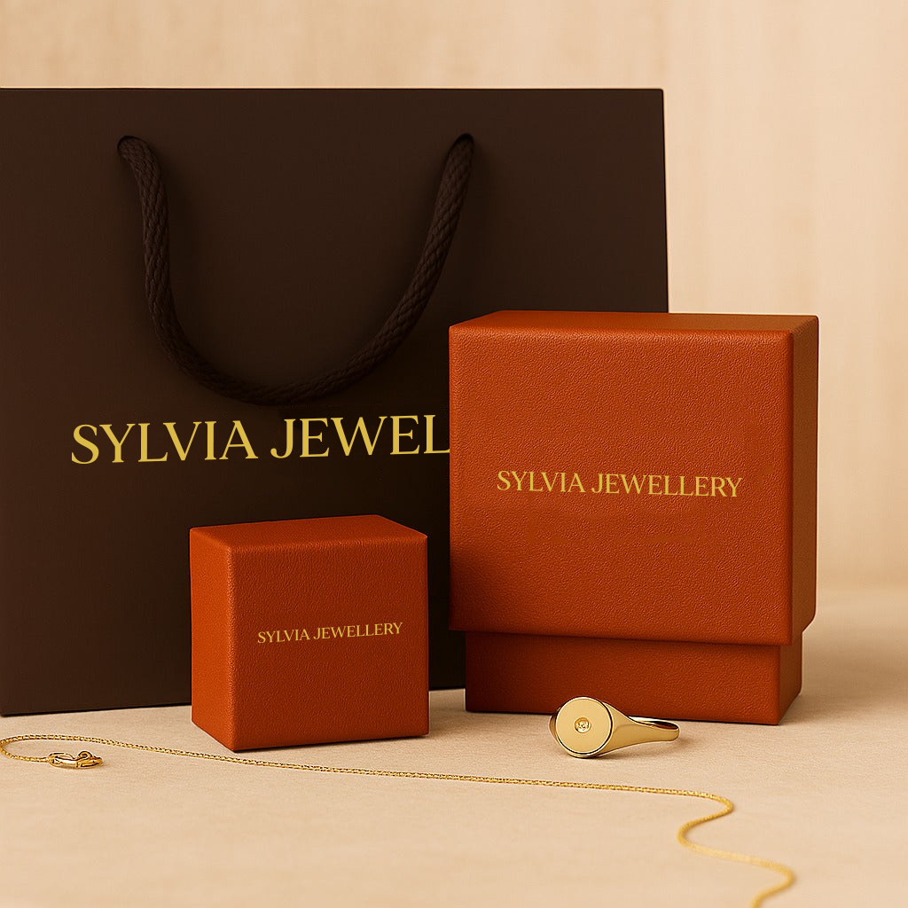 Nadine Square-Cut Earrings in Gold